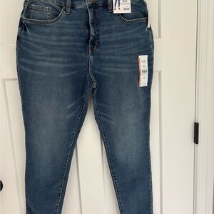 Time and Tru High Rise Blue Jeans Modern Style